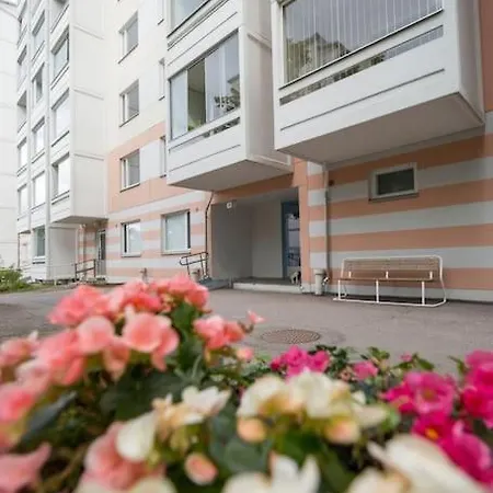 Tyylikkaeaesti Retroa Ja Modernia Hervanta Atomikatu 5