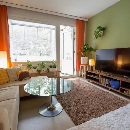 Tyylikkaeaesti Retroa Ja Modernia Hervanta Atomikatu 5 Tampere